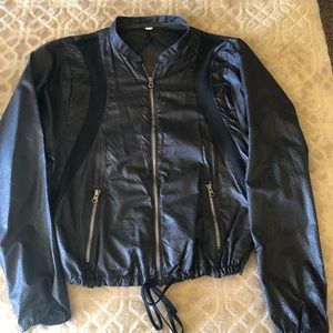 ALO Yoga Lightweight Jacket